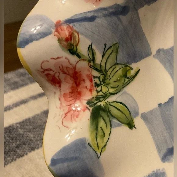 Vintage “ND Exclusive” Hand Painted Scalloped Edge Floral Ceramic Dish/Bowl - Picture 10 of 14